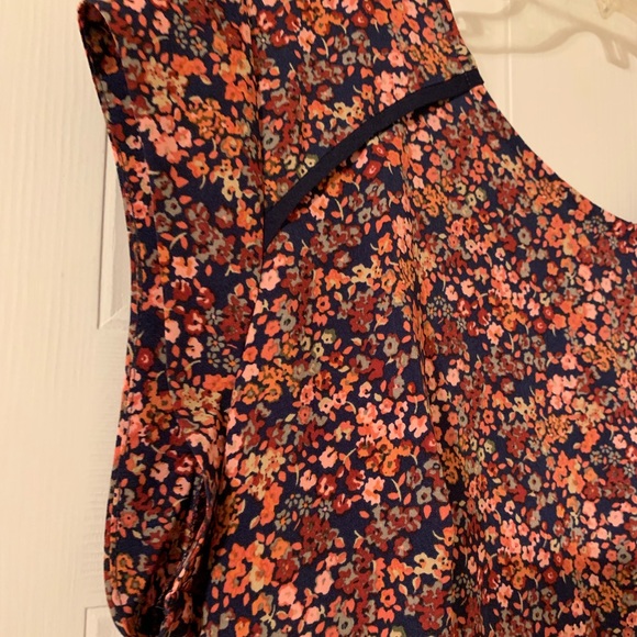 Beautiful Dressy Maternity Top - Picture 3 of 8